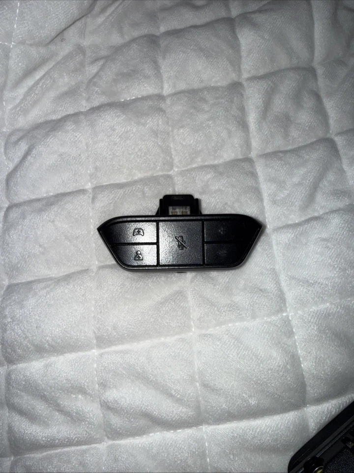 Адаптер контроллера Xbox One для микрофона Xbox One Xbox One - Изображение 1 из 3