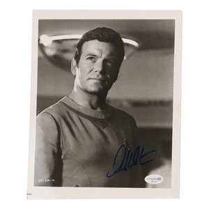 William Shatner Signed "Star Trek" 8x10 Photo (AutographCOA) - Captain James T. - Foto 1 di 2