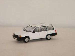 OPEL KADETT CARAVAN BLANC PREMIUM CLASSIXXs HO 1/87 Réf PCX870496 - Imagen 1 de 4