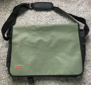 Hugo Boss Men's Messenger Laptop Shoulder Bag Crossbody Satchel Olive Green aa23 - Picture 1 of 8