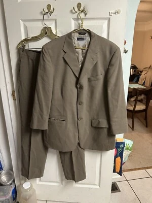 VNT 90s Claiborne Jacket Tan Beige Worsted  Wool Suit 43r Pants 36x32 Pleated - Image 1 of 4