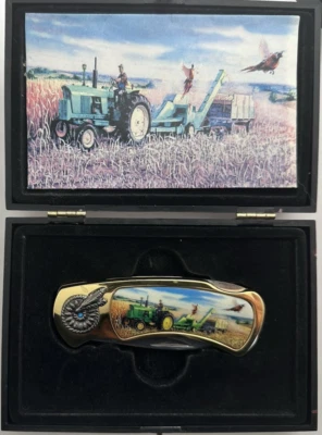 约翰迪尔纪念刀展示盒 — 第 1/4 张图片