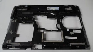 Genuine Dell Latitude E6520 - Base Chassis w/VGA Board / 09NCD6 - Picture 1 of 7