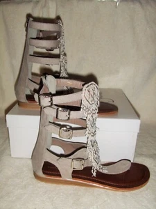 Midnight Velvet Gray Bead Front Strappy Back Zip Gladiator Sandals 7.5 Wide NEW - Picture 1 of 10