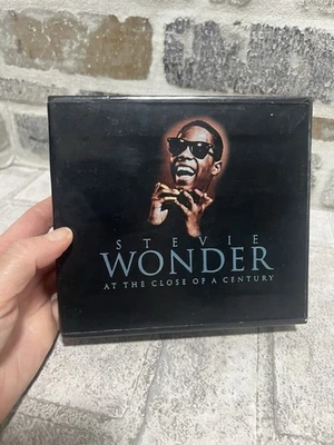 At the Close of a Century by Stevie Wonder 4 CD Set w/ Book & Box - Imagem 1 de 4