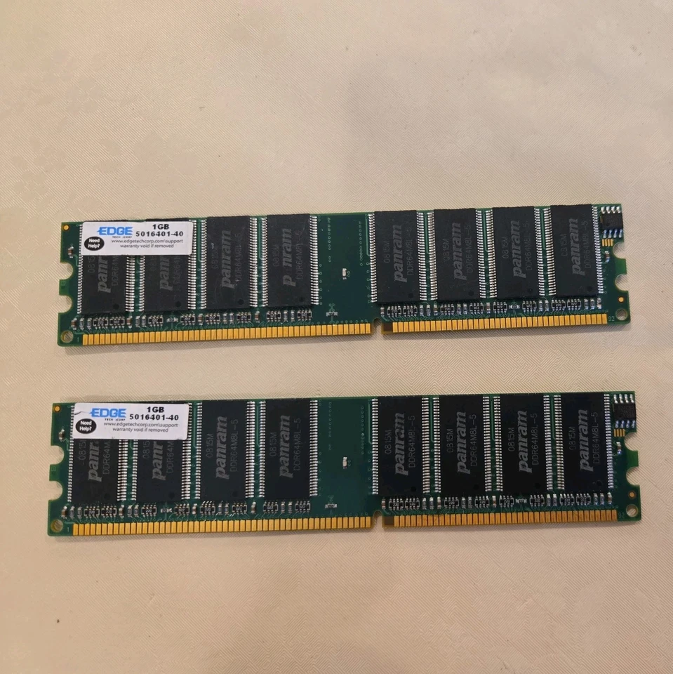 2GB (2 x 1GB) Edge DIMM 240-pin DDR2-667Mhz Non-ECC unbuffered RAM 5016401-40 Foto 1 de 2