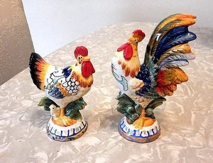Fitz and Floyd Classics "Ricamo" Set shaker sale e pepe gallo e gallina NUOVO - Foto 1 di 2