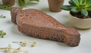 Vintage Wooden Kum Kum Powder Tika Box Original Old Hand Crafted - Picture 1 of 7