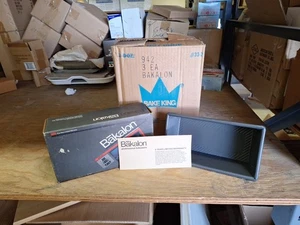 Pan Chigago Metalic Bakalon #942 Nuevo De Colección 8.5 X 4.5 X 2.75 HECHO EN EE. UU. ¡NUEVO! - Imagen 1 de 11