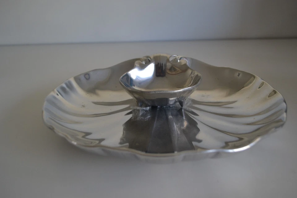 Wilton Armetale Servewear Silver Tone Shell Hors D'oeuvre Metal Dish 356904