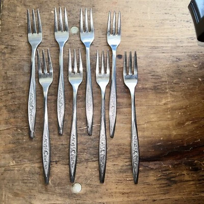 复古 Wm Rogers & Son 不锈钢皇家花束海鲜 Relish 分叉套装/8 — 第 1/4 张图片