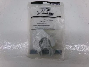 Lot o 3 SharkBite UIP716 PVC Disconnect Clips 1/2-in To 1-in - Picture 1 of 3