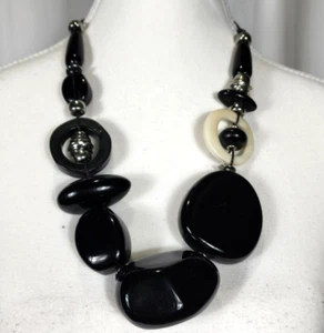 CHICO BLACK WHITE AND SILVER NECKLACE - Picture 1 of 8