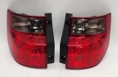 Juego de luces traseras derecha izquierda OEM para Honda Element 2003-2008 / (modelo EX LX 07-08) Foto 1 de 4