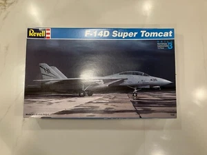 F-14D Super Tomcat Jet Revell Airplane Model New Unassembled - Picture 1 of 11