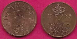 DENMARK 5 ORE 1985 R-B MARGRETHE II, MONOGRAMA MIIR CORONADO FECHA DIVIDE, M - Imagen 1 de 1