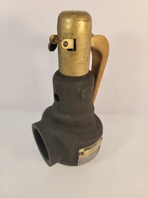 Dresser 1-1/2" Consolidated Safety Relief Valve 1543H Set 275 - Image 1 of 4
