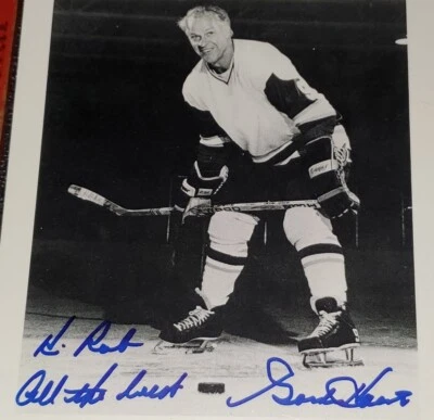 GORDIE HOWE HOF SIGNED AUTOGRAPHED NHL  5X7 Stats PHOTO RAYOVAC SPONSOR NO COA  - Image 1 of 4