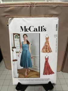 McCall's M8215 ärmellose Kleider Gr. 26-32 ungeschnitten - Bild 1 von 2