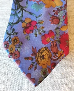 VTG Viaggio Floral Classic Bsns 100% Silk Tie Necktie Purple Red Gold 60"x3.75" - Picture 1 of 8
