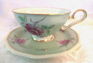 Vintage Königl.pr.Tettau hellgrün & rosa Rose Teetasse & Untertasse US Zone Germany - Bild 1 von 8
