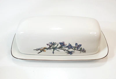 Фарфоровые цветы Woodhill от Citation блюдо с маслом и снятым с производства узором - Изображение 1 из 4