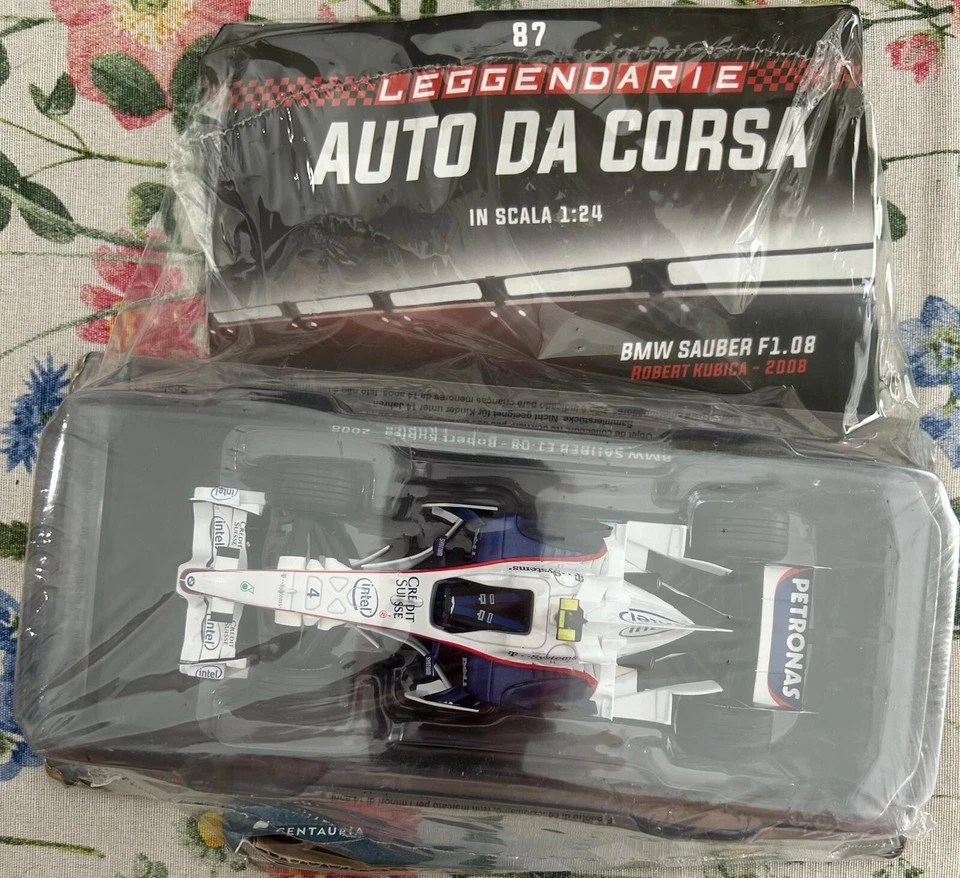 Leggendarie auto da corsa n. 87 - BMW Sauber F1.08 Robert Kubica 2008 Centauria - Immagine 1 di 1