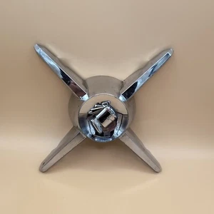 Vintage Buick Regal Crusader Knight Head Icon Vintage Center Wheel Cover - Picture 1 of 9