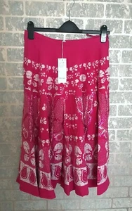 new look size 10 skirt white&pink with butterfly pattern pleated BNWT - Picture 1 of 6