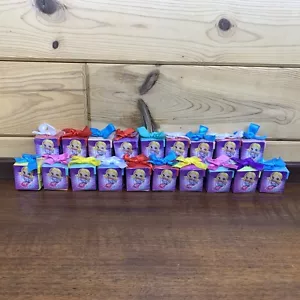 Regalo Ems Muñecas Amistad Serie 5 Paquetes Ciegos Lote de 19 NUEVOS - ¡Todos Diferentes! - Imagen 1 de 9