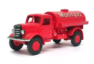 B&B Models 1/60 Scale No.92A/3 - Bedford 350 Gallon Petrol Tanker - Mobilgas - Picture 1 of 5