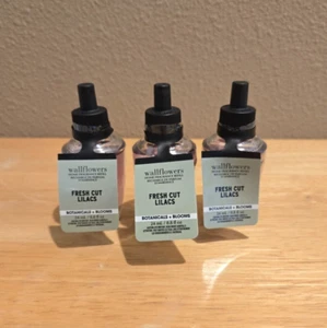 Bath & and Body Works Fresh Cut Lilacs Wallflower - 3 Bulbs Refill - Picture 1 of 1