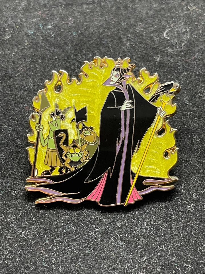 Prendedor Disney - WDW Maléfica con los matones - 13 reflejos del mal 96472 LE 250 Foto 1 de 1