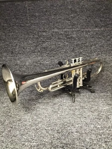 YAMAHA YTR-1310 Bb Trumpet with Hard Case and Mouthpiec - Picture 1 of 13