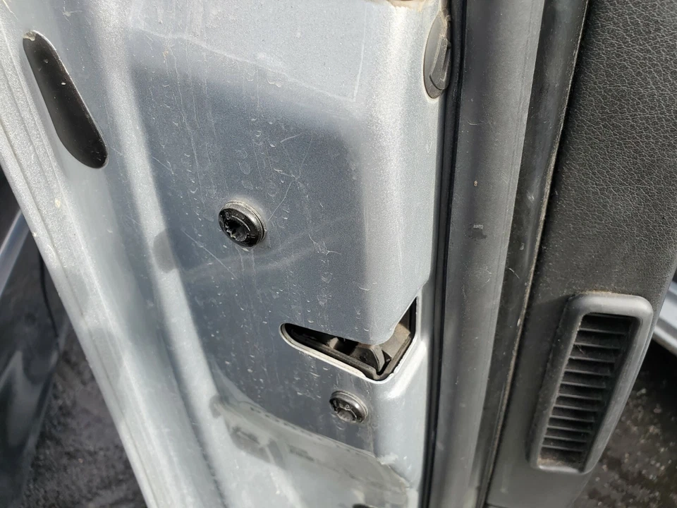 2003 2004 2005 2006 PORSCHE CAYENNE S LEFT FRONT DOOR LOCK LATCH ACTUATOR - Image 1 of 1