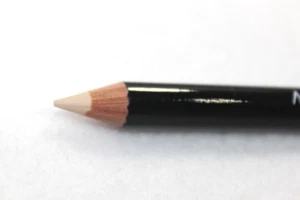 Benecos ~ Natural Kajal (Eyeliner) Pencil ~ White ~ 1.13g ~ NEW - Picture 1 of 5