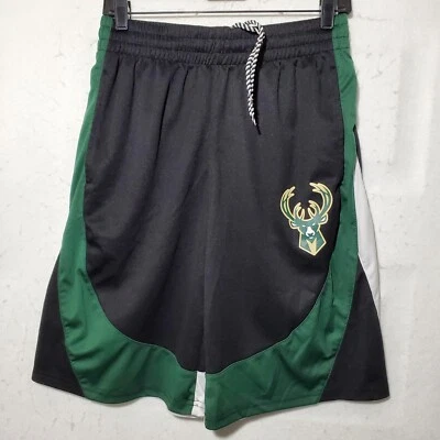 Milwaukee Bucks shorts Mens Medium Blac Ultra Game Basketball Gym Sport Pockets  - Image 1 of 4