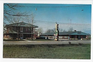 Vintage Postcard Schofield WI Wisconsin Maple Leaf Motel Highway 29 - 51 South - Picture 1 of 4