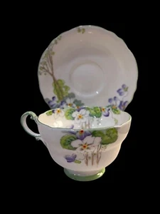 Vintage Paragon Fine China Cup & Saucer Wild Violet Florals #G1025 RARE - Picture 1 of 7