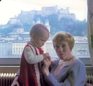 Julie Andrews 8x10 Foto 10725-15 The Sound of Music BTS - Bild 1 von 1