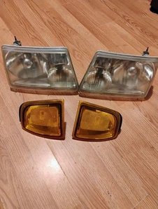 2001-2011 FORD RANGER Original Headlight Pair OEM - Picture 1 of 10
