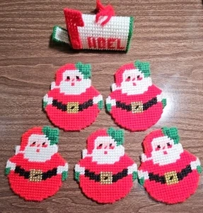1982 VYG Roly Poly Santa Plastic Canvas Coasters And Mail Box  - Picture 1 of 6