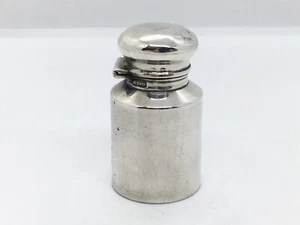 Victorian 1896 Solid Sterling Silver Scent Bottle - glass interior damaged - Picture 1 of 18