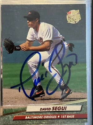 Tarjeta coleccionable de béisbol Fleer Ultra 1993 autografiada firmada por David Segui #146 Foto 1 de 2