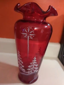 Fenton Star Bright on Ruby Signed D Caplinger Snow Trees Beautiful Vase  - Picture 1 of 8