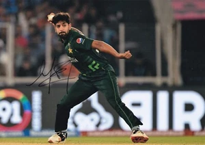 Cricket - Haris Rauf - Fotografia A4 firmata a mano - Pakistan - Certificato di autenticità - Foto 1 di 1