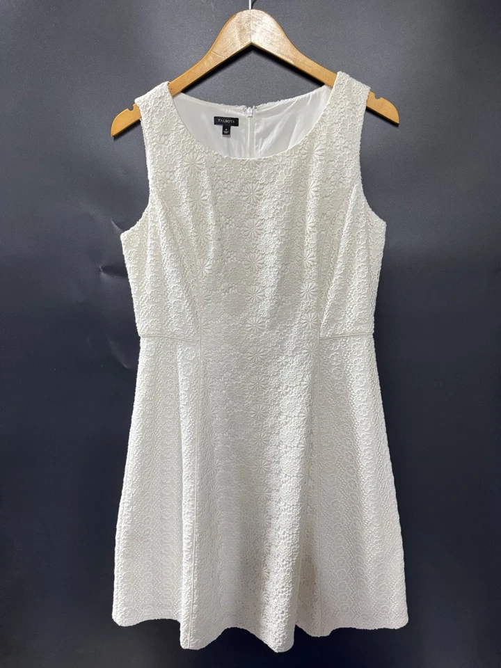 Vestido justo feminino Talbots tamanho 8 branco ilhós bordado sem mangas - Imagem 1 de 4