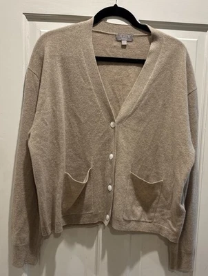 Cárdigan suéter grande con parche de cachemir J.Crew beige tostado preppy $228 Foto 1 de 4