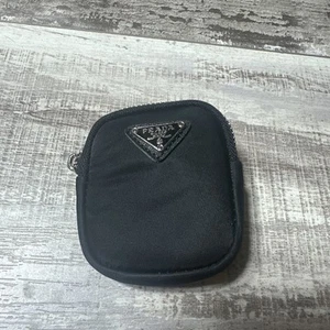 PRADA Tessuto Mini Pouch Nylon Nero - Foto 1 di 12