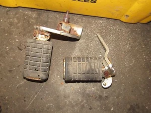 1986 honda vt500 c shadow front foot pegs left right - Picture 1 of 1